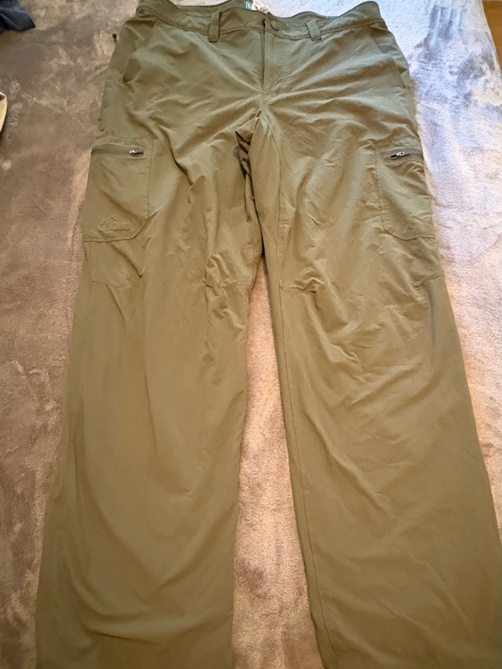 L.L. Bean Olive Green Men's Thermal-lined Cargo Pants